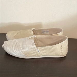 Toms Cream and Tan Flats